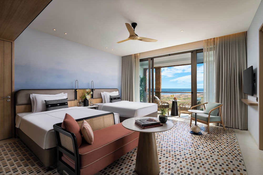 Deluxe Twin Room, 2 Queen Beds, Balcony, Sea View