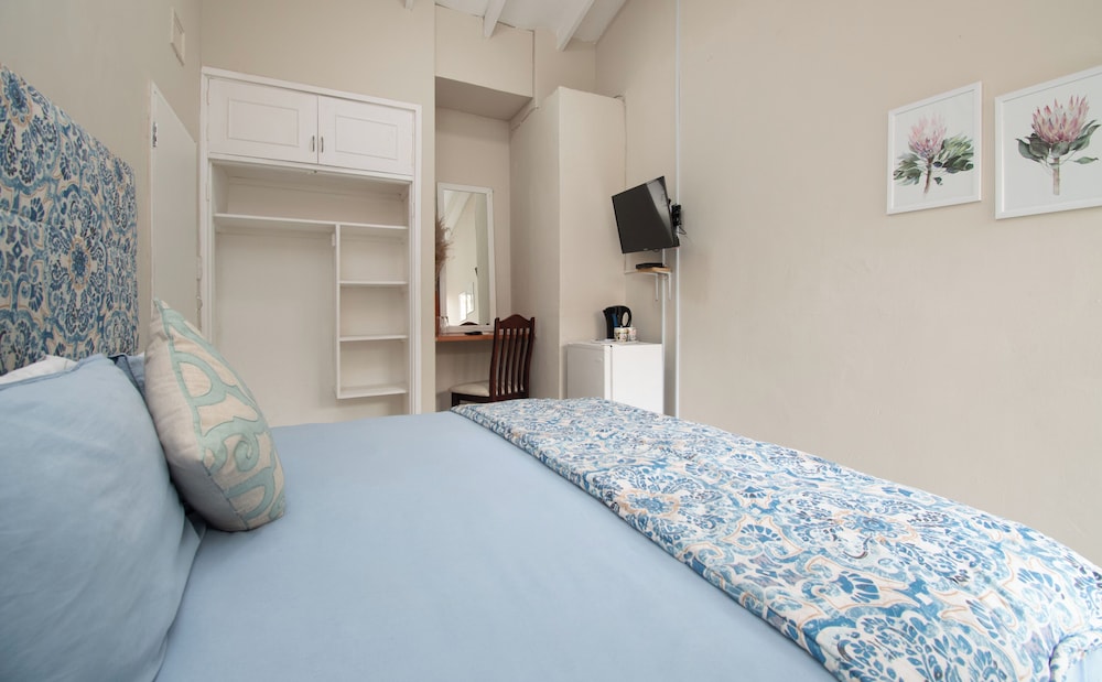 Basic Room photo 3