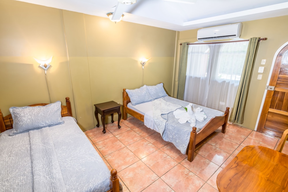 Triple Room photo 2