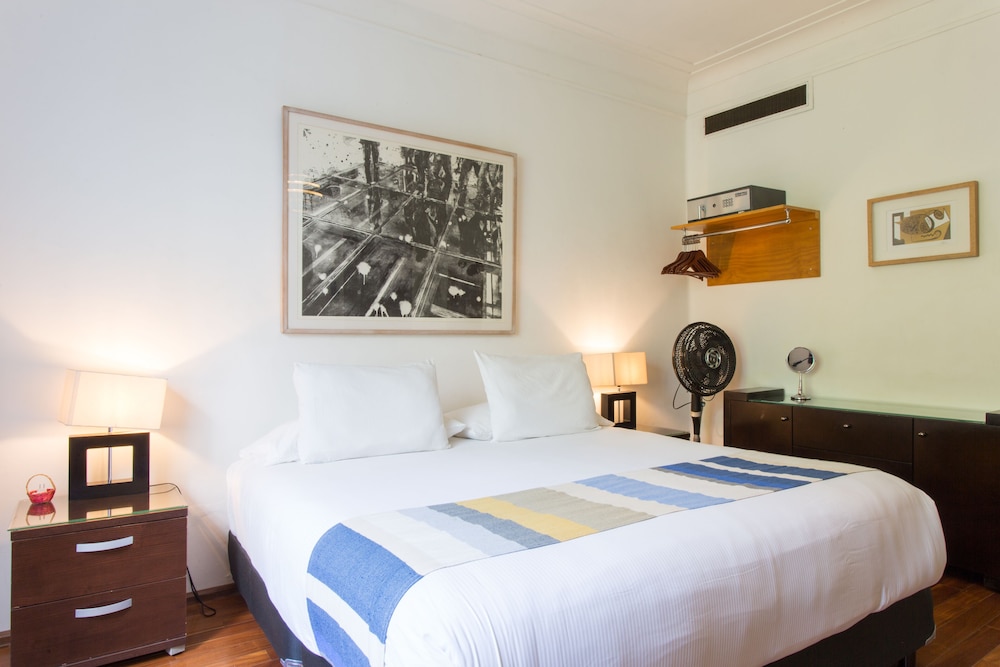 Superior Double Room, 1 King Bed, Ensuite photo 2