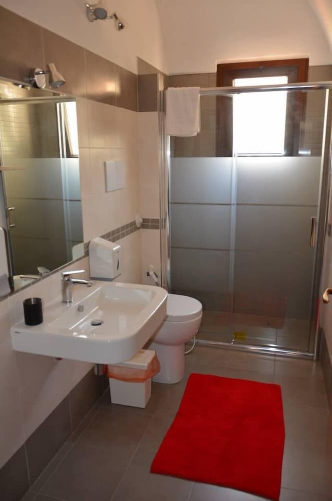 Deluxe Double Room - Photo 3