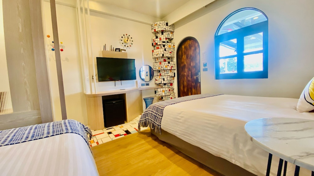 Superior Quadruple Room, First Floor photo 2