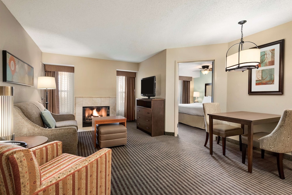 Suite, 1 King Bed, Fireplace