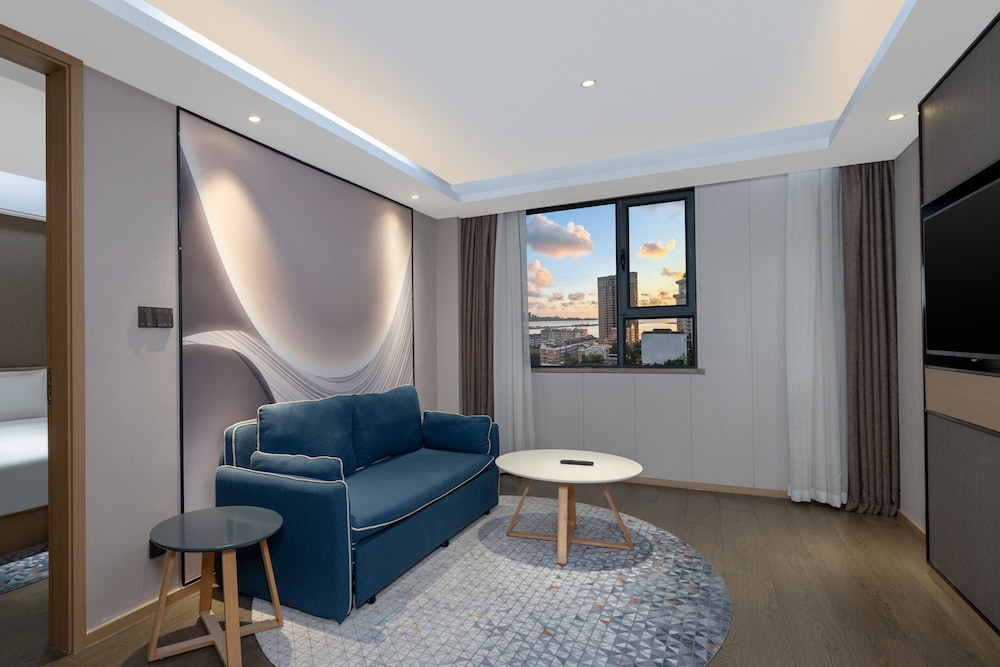 1 Bedroom Suite Sea View