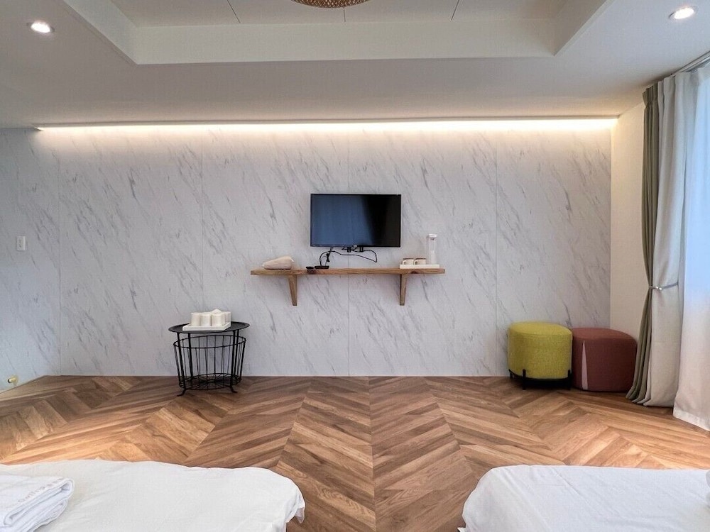 Classic Quadruple Room - Photo 3