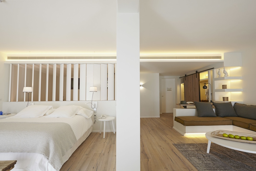 Suite con Vista al Jardín (con Terraza/Balcón)