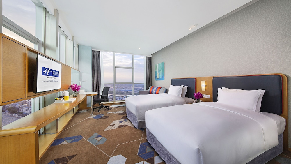 Standard Room, 2 Twin Beds (Minifridge)