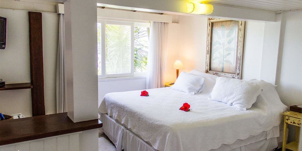 Deluxe Bungalow (Coral) photo 2