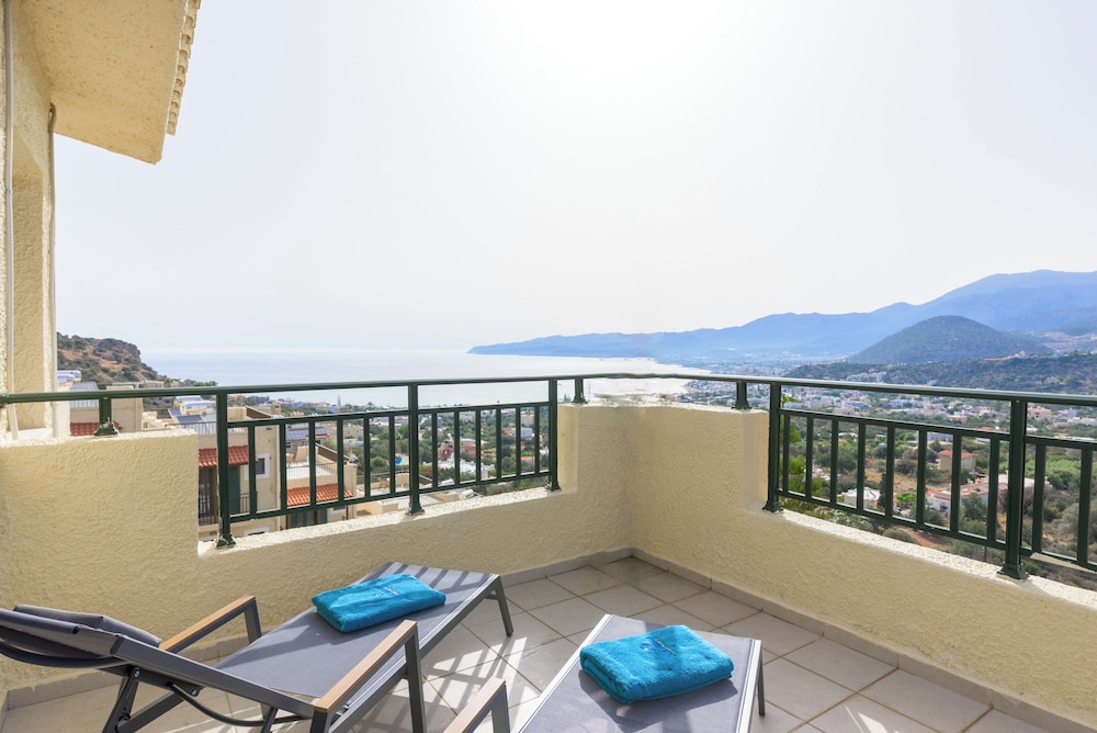 Superior Apartment, 1 Bedroom, Jetted Tub, Bay View