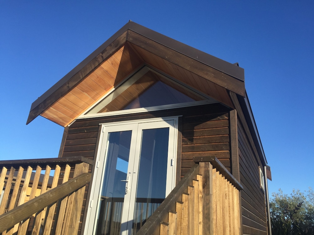 Rabbit Island Huts (Shared Bathroom) photo 1