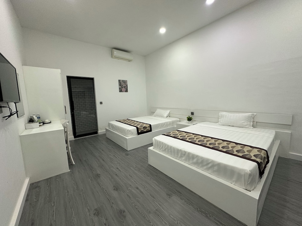Deluxe Double or Twin Room photo 2