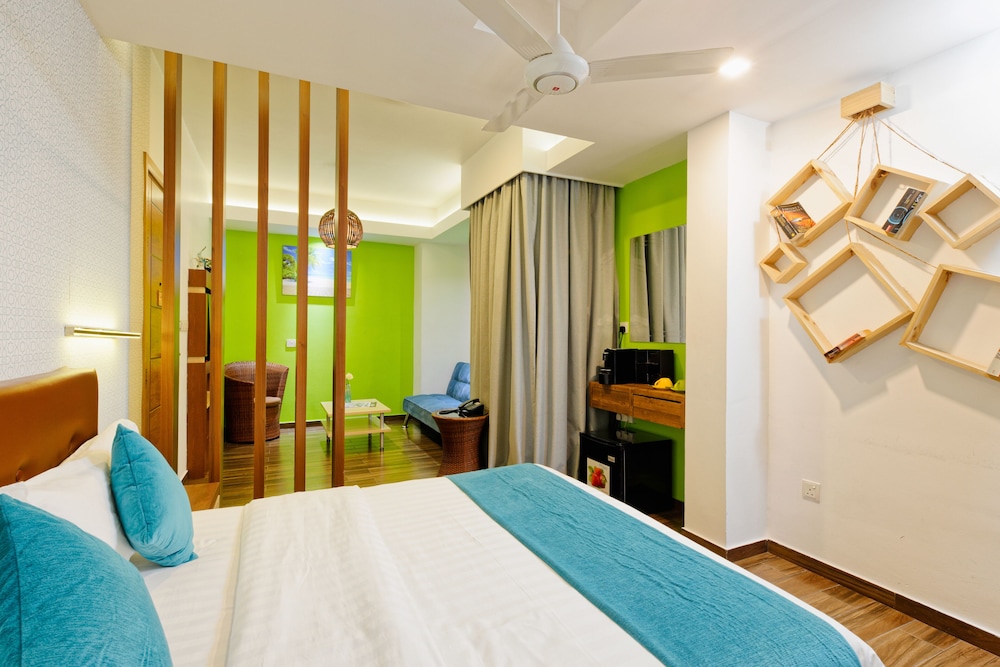 Deluxe Suite with Complimentary Transfer photo 2