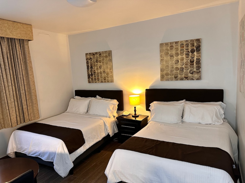 Basic Double Room, 2 Double Beds photo 2
