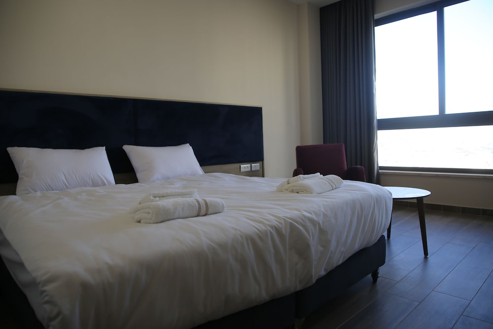Family Room, City View