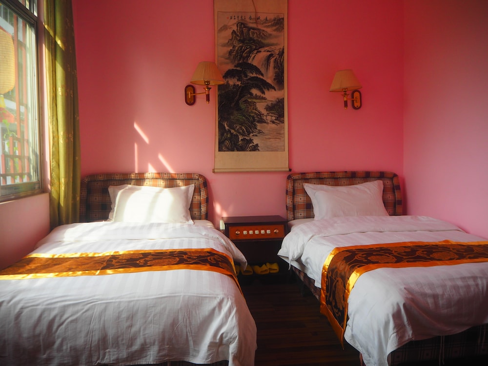 Standard Twin Room, Mountain View photo 1