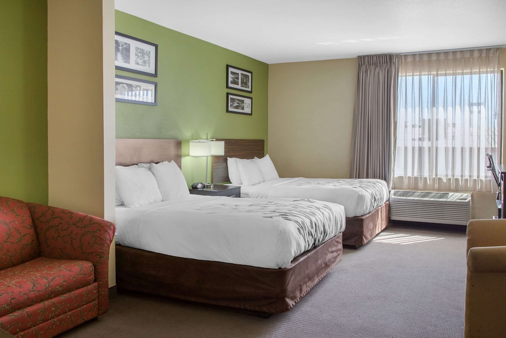 Suite, 2 Queen Beds, Non Smoking - Photo 6