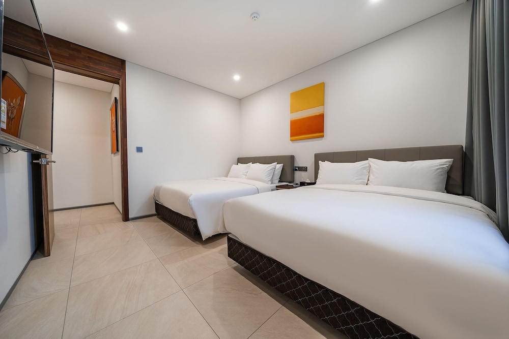 Royal Suite - Photo 2