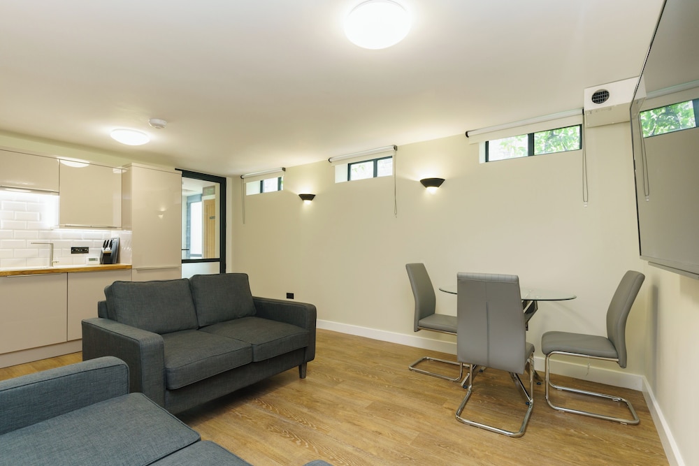 City Apartment photo 3