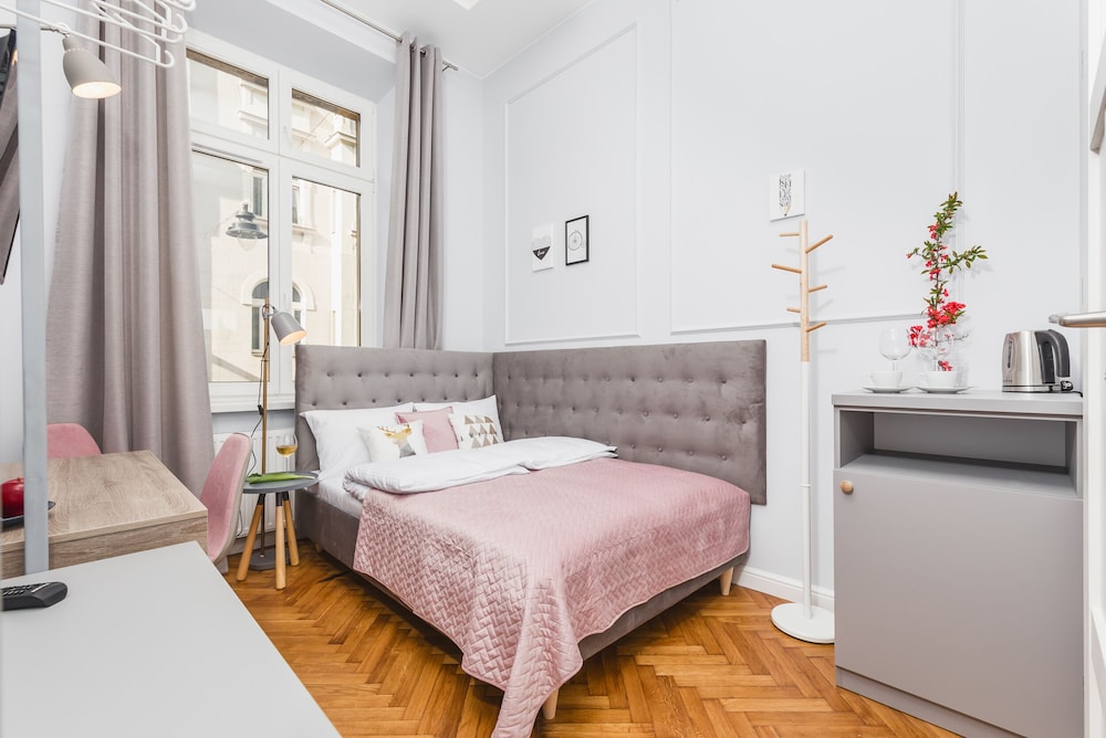 5. Private Room - Traveler's Best Choice