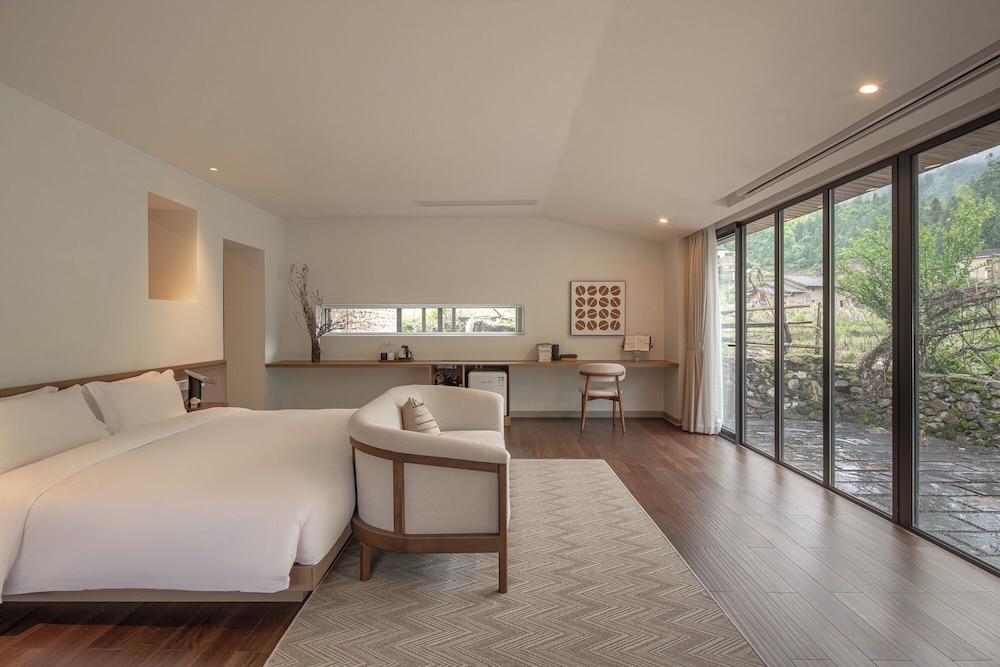 Premier Double Room, Terrace, Mountain View