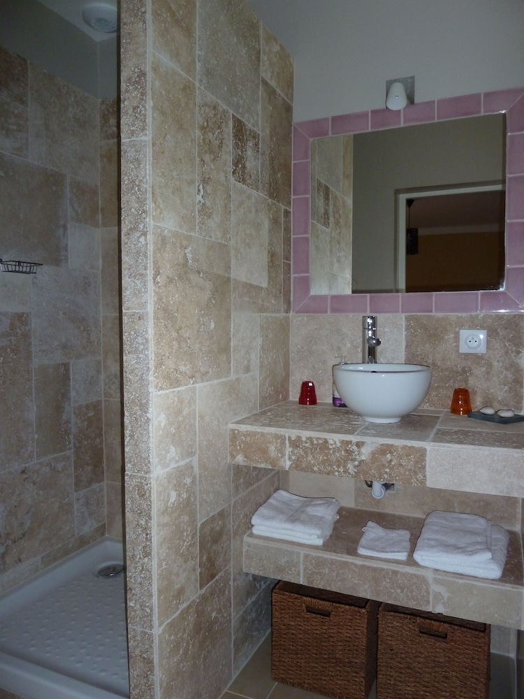 Comfort Room (Fleur d'Oranger) photo 3