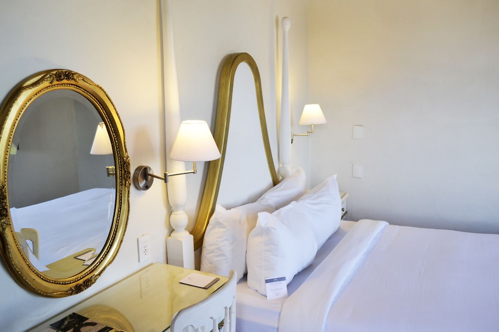 Deluxe Room, 1 Queen Bed