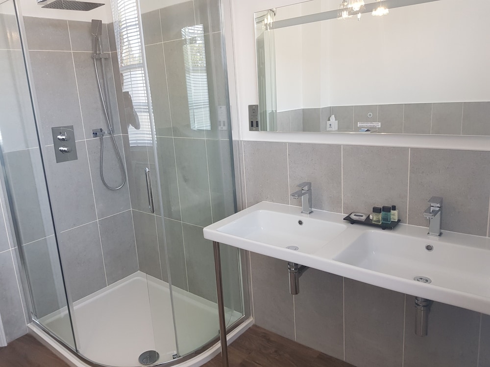 Suite, 1 Double Bed, Non Smoking - Photo 7