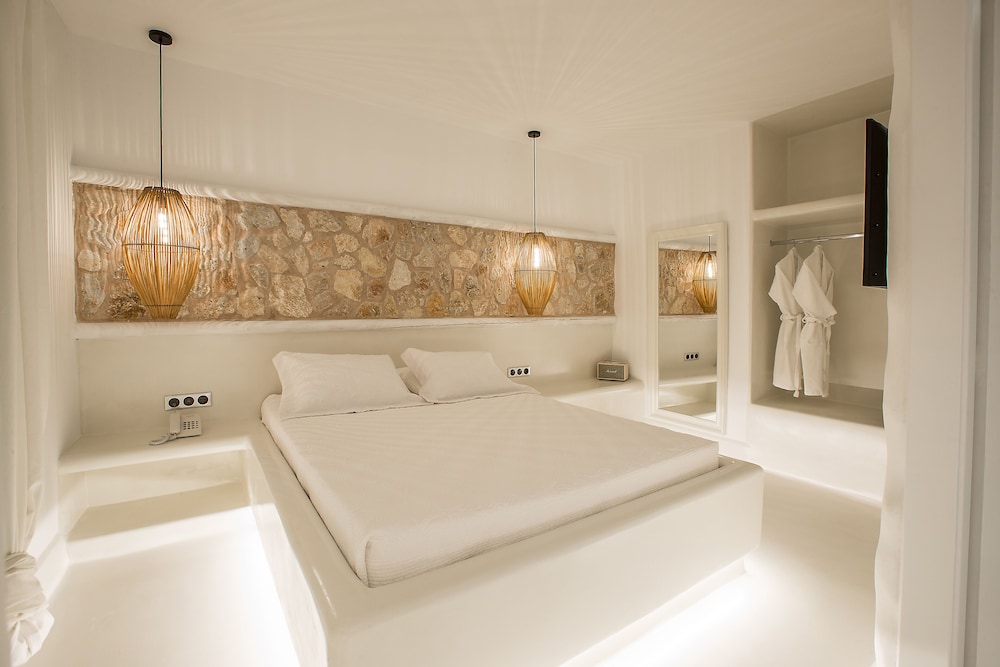 Comfort Suite (Outdoor Spa Bath) - Photo 10