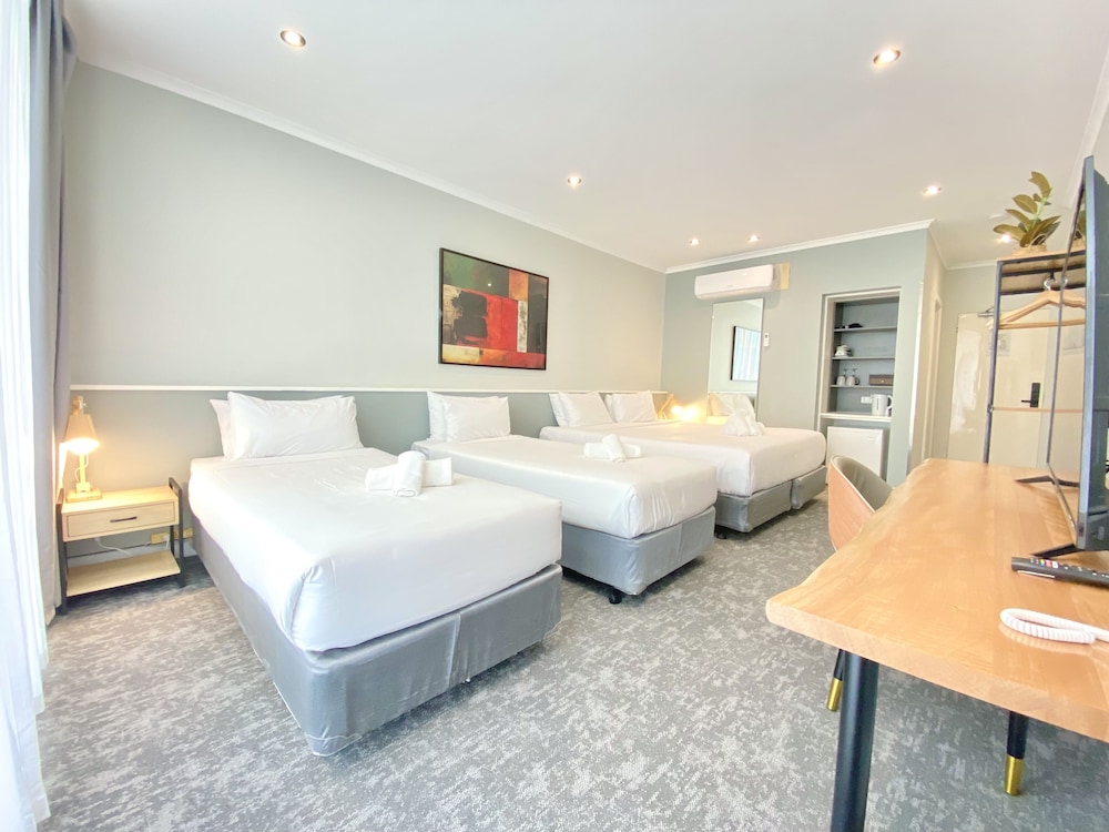 Standard Triple Room - Photo 3