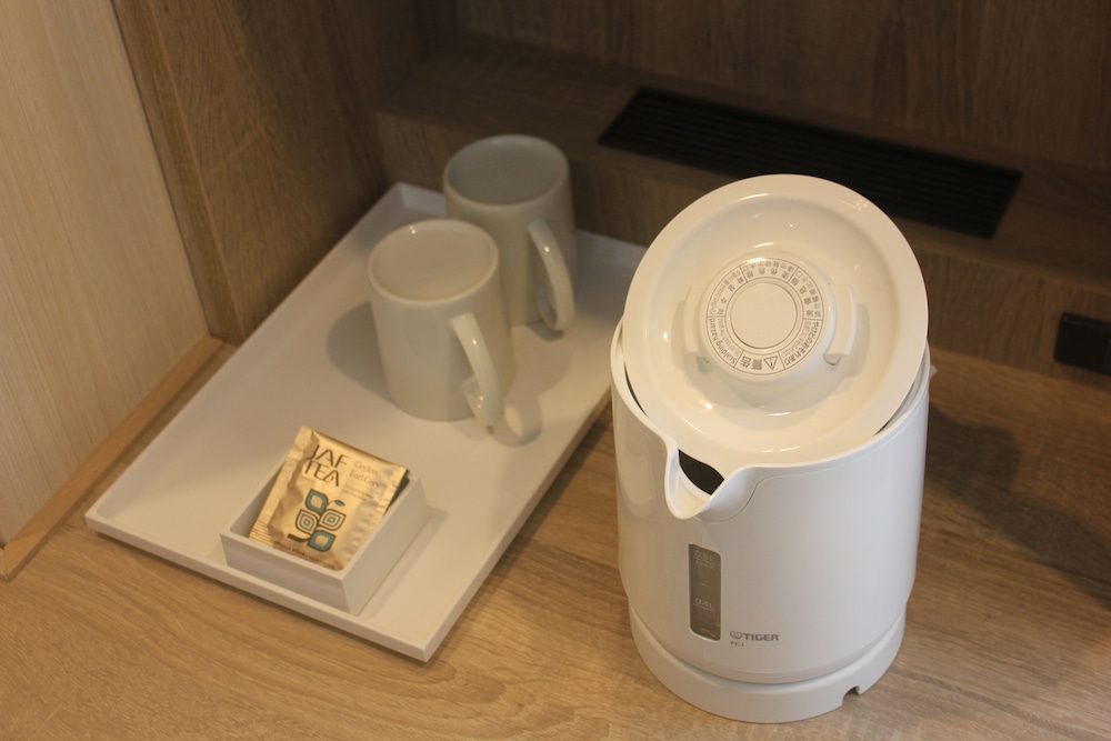 4th Room - Free-flowing drinks1hour (Within 15:00-20:00 only), photo 6