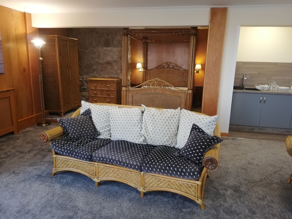 Studio Apartment photo 2