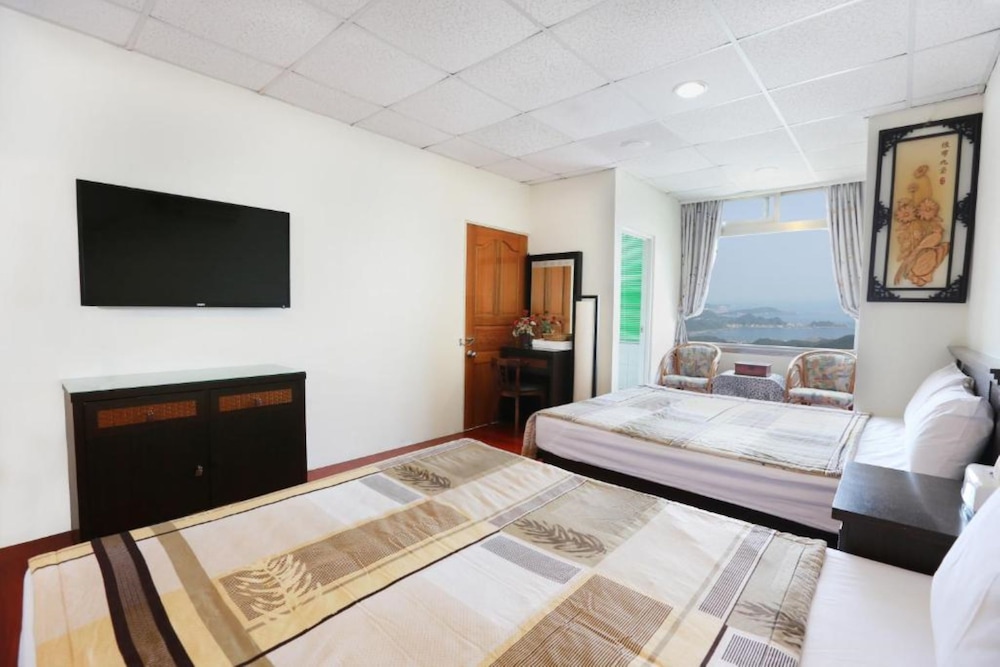Deluxe Suite with Sea View