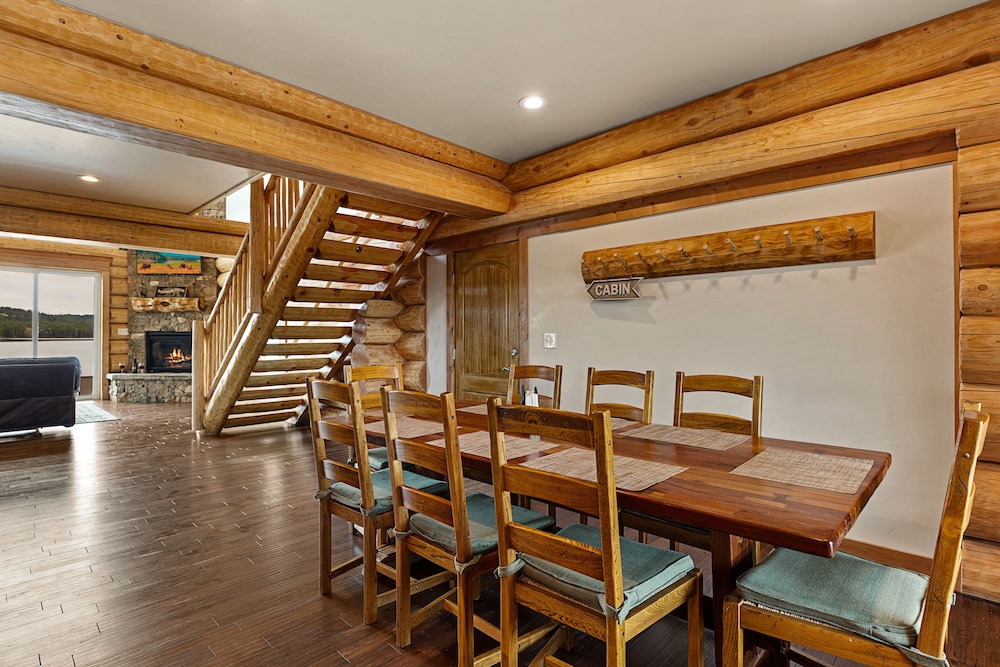 House (5 Bedrooms) photo 2
