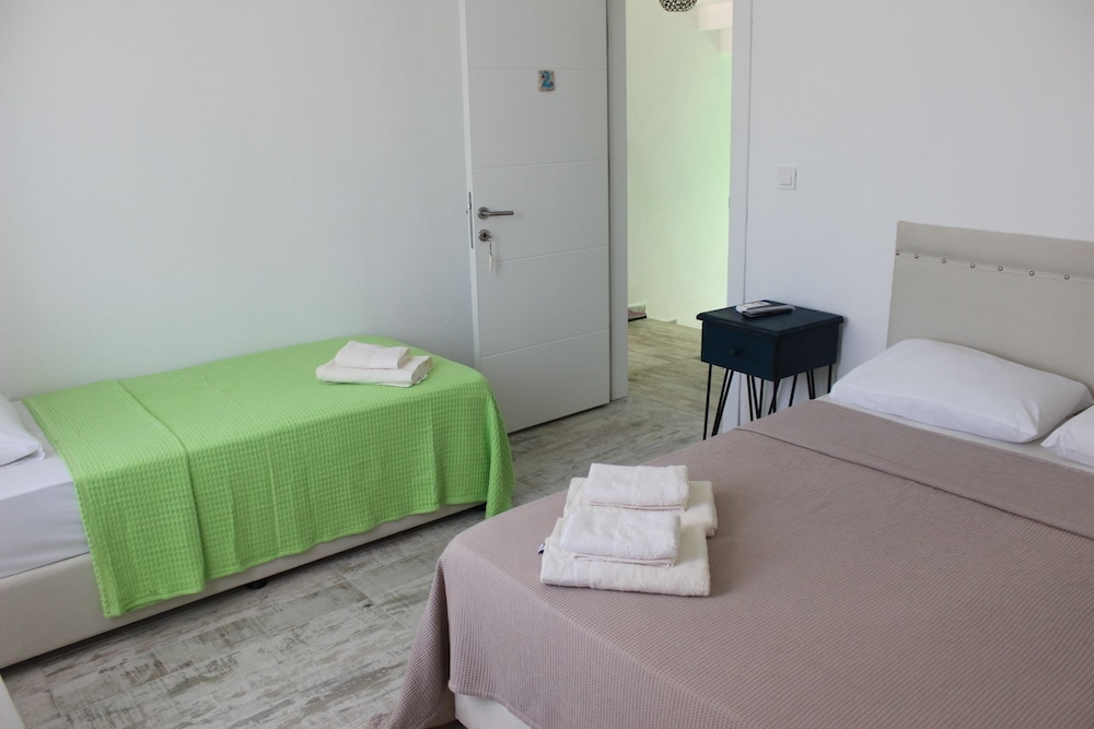 Standard Triple Room photo 1