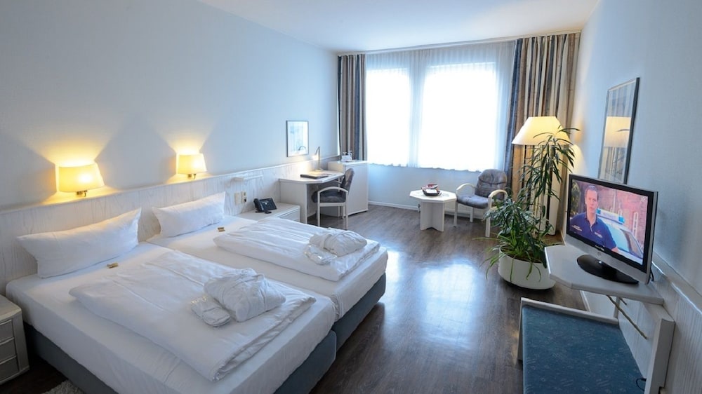 Standard Double Room - Photo 2