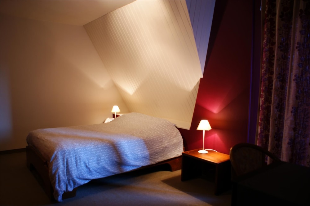 Economy Room photo 3