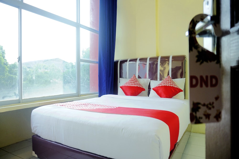 Standard Twin Room - Photo 1