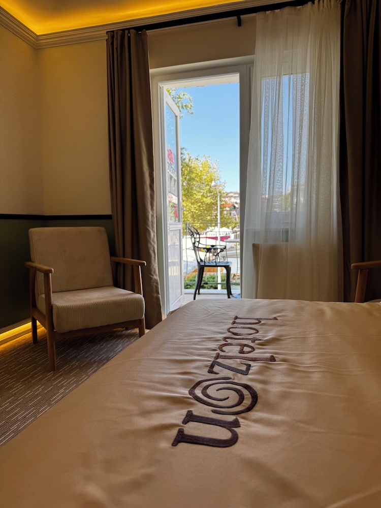 Deluxe Double Room, Balcony photo 3