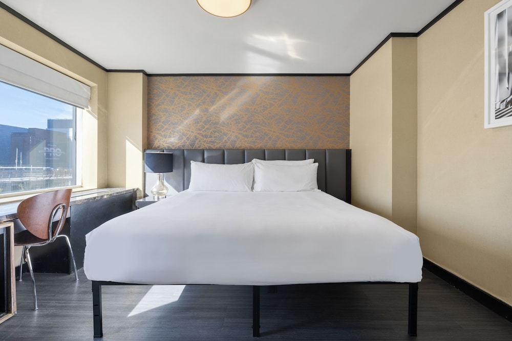 The Manhattan Suite photo 2