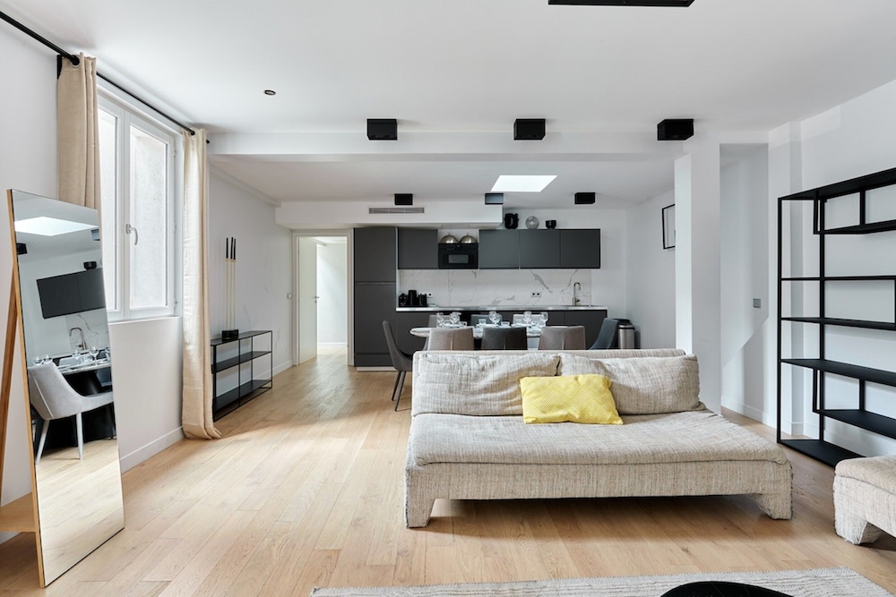 Apartment photo 3