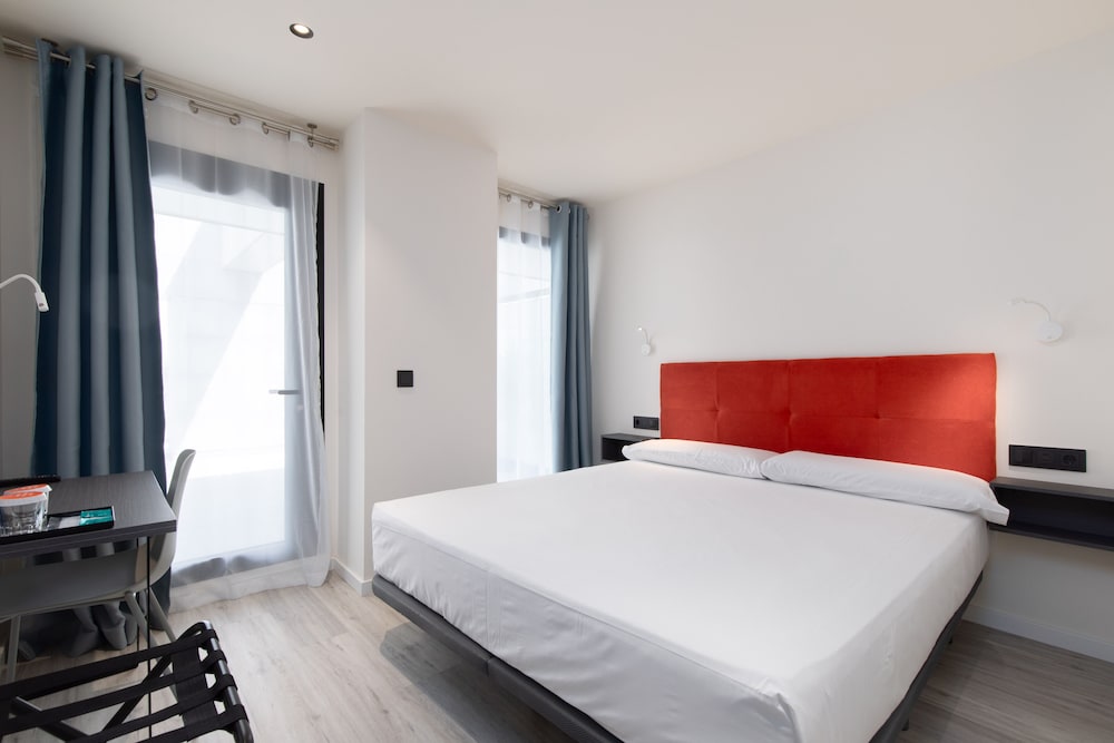 Double Room, 1 King Bed