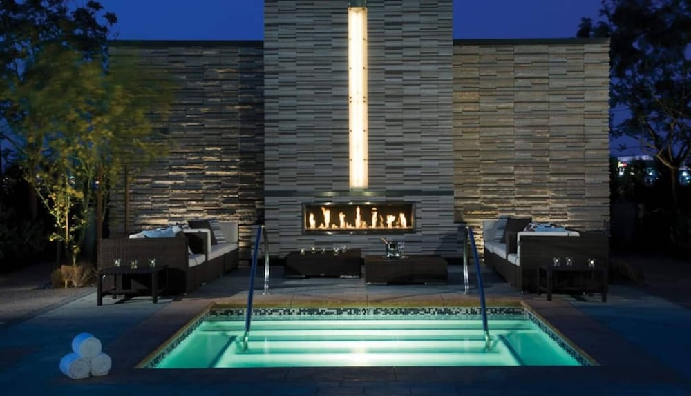 Panoramic Strip Views Open Balcony Free Parking High Floor Sleeps 4, Φωτογραφία 12