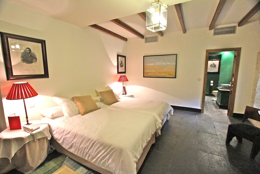 Standard Double Room photo 2