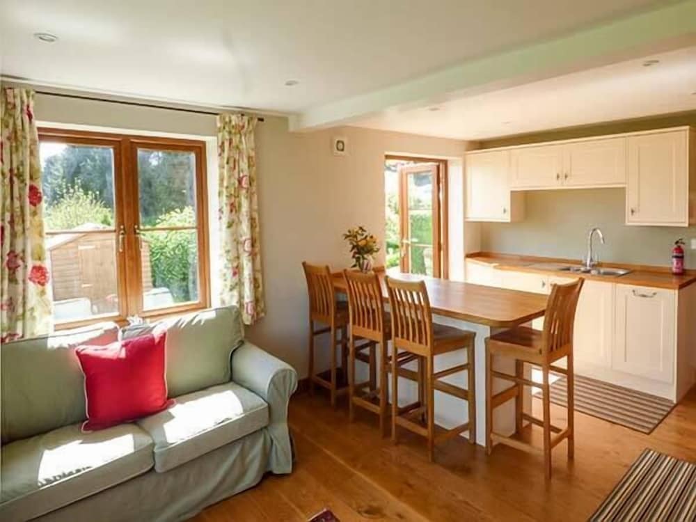 Cottage photo 2