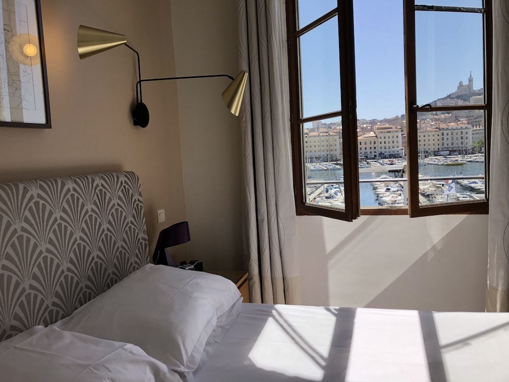 Standard Double Room, Sea View - Photo 3