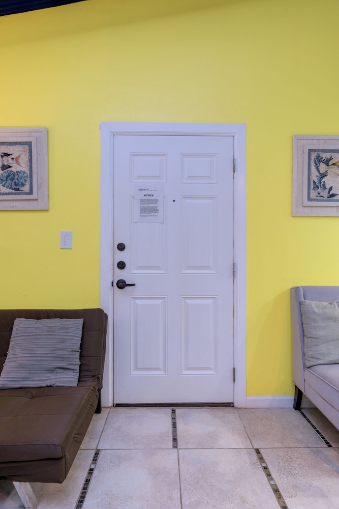 Superior Condo, 1 Bedroom, Balcony, Courtyard Area, photo 6