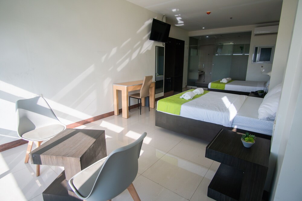 Family Studio Suite photo 3