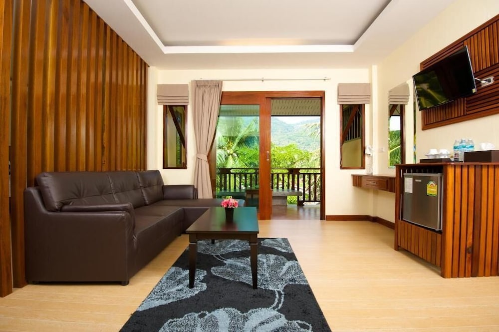 Family Double Room, Mountain View photo 2
