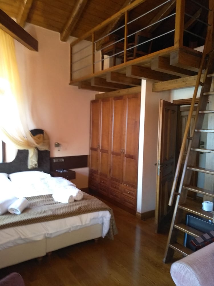 Deluxe Quadruple Room photo 1