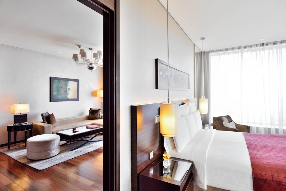 Executive Room, 1 King Bed - Photo 3